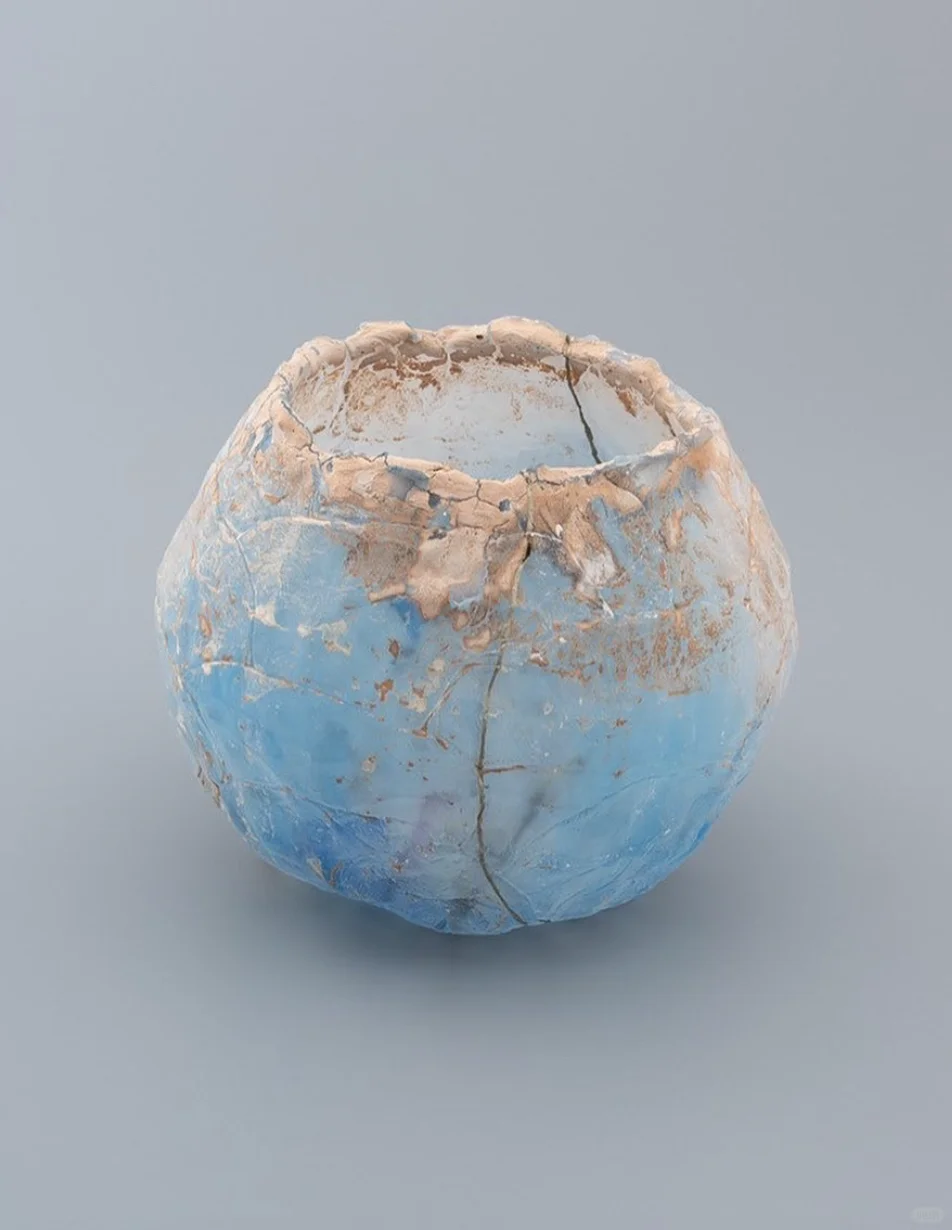 玻璃与泥土的碰撞 带来一丝凉意