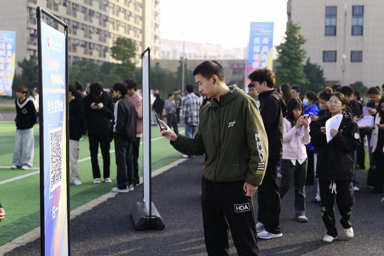 直击湖外秋招招聘会