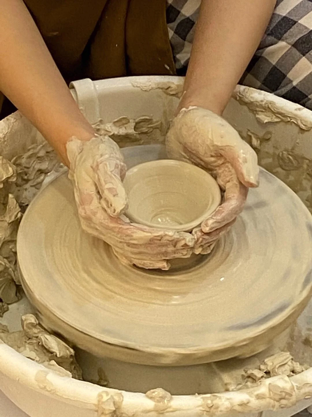 周末减压新方式，来玩这陶艺