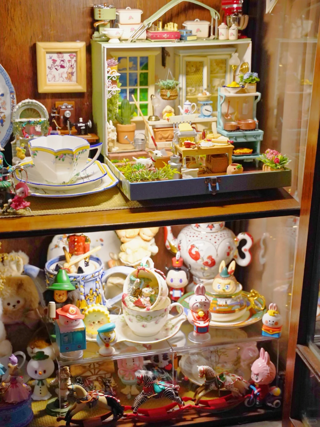 路过一家中古玩具店的柜子挪不开眼?