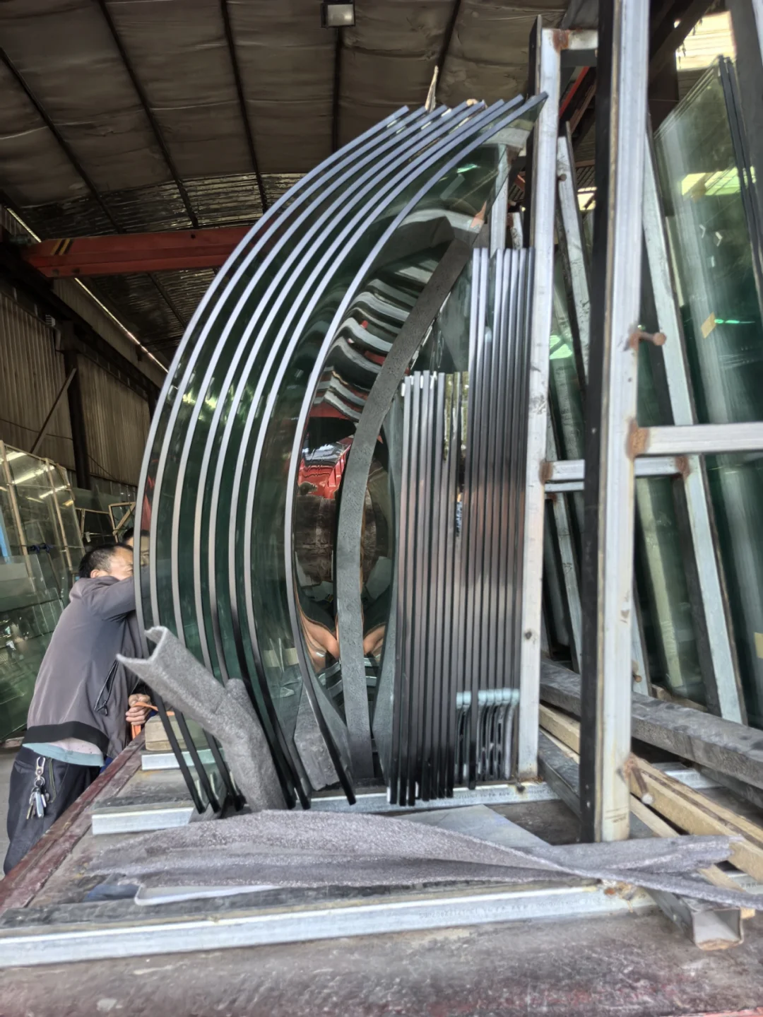 【重庆人自己的钢化玻璃厂｜开了15年，3000
