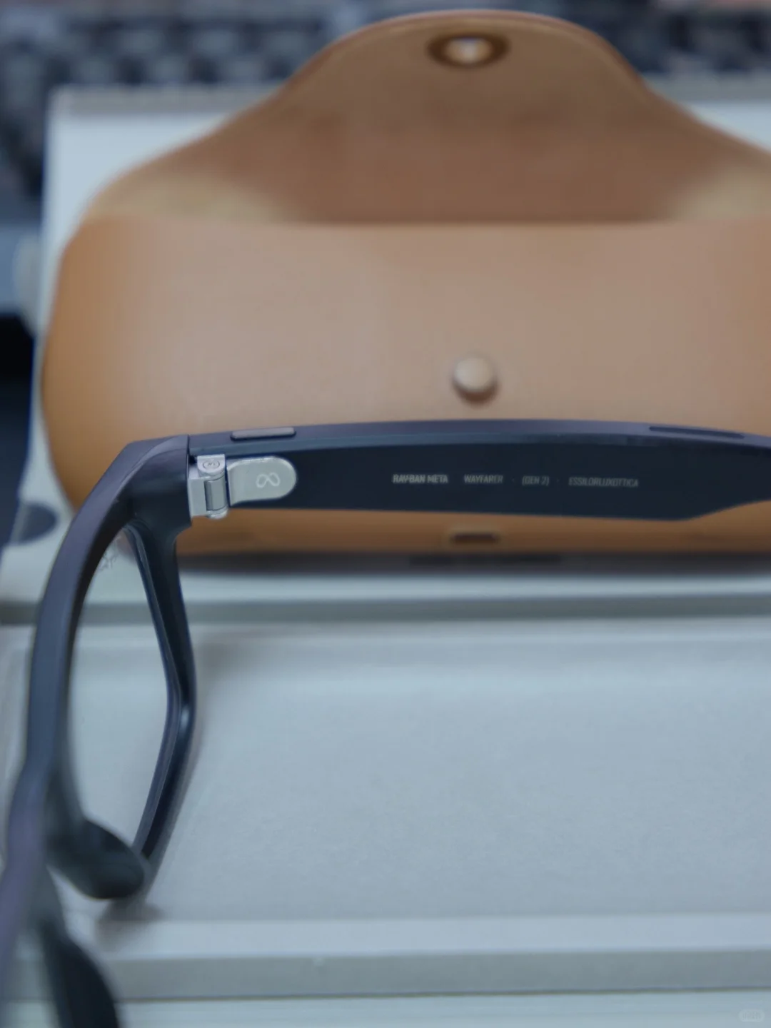 Meta雷朋AI眼镜2开箱