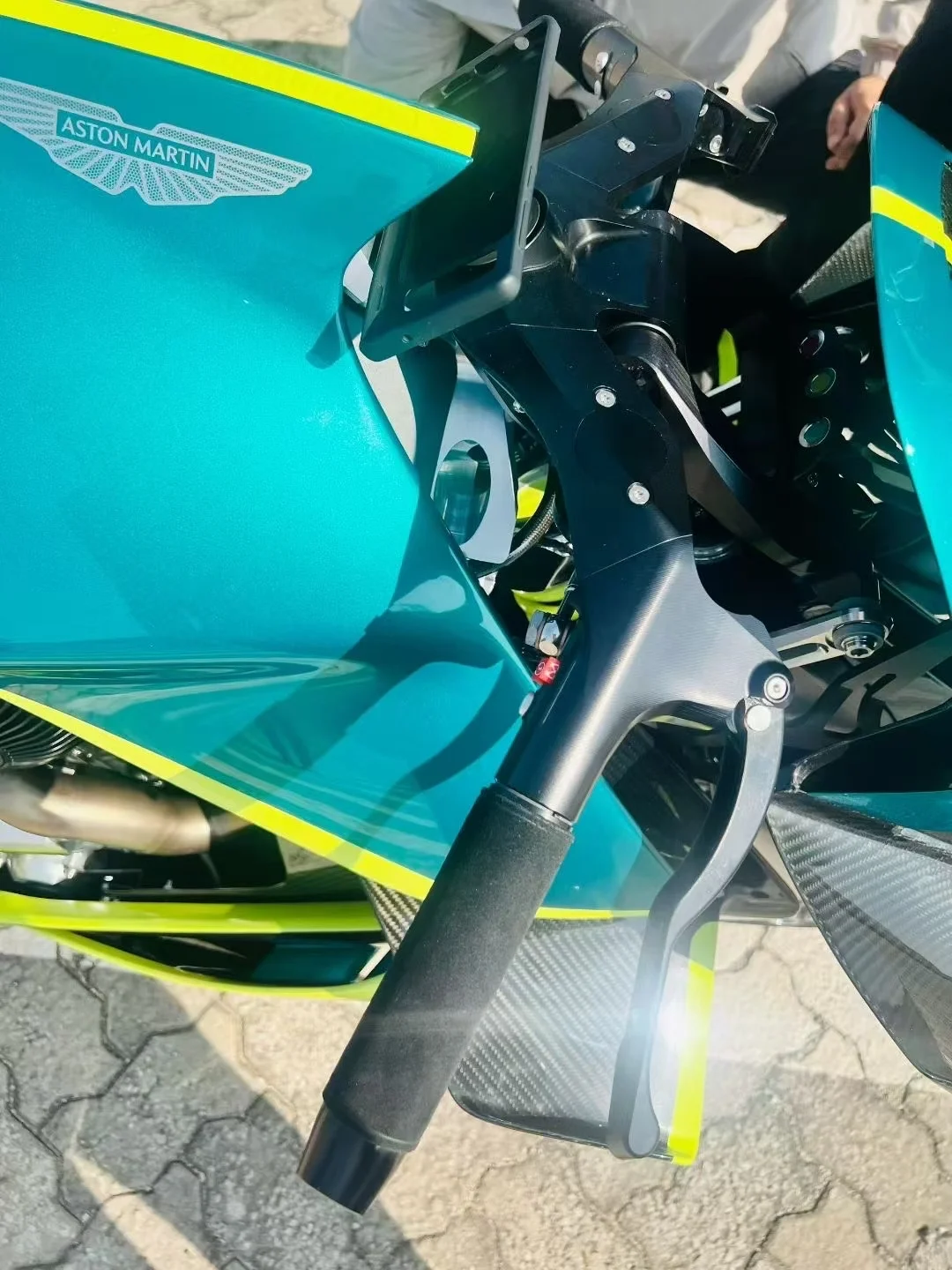 阿斯顿·马丁 AMB 001 Pro惊现国内