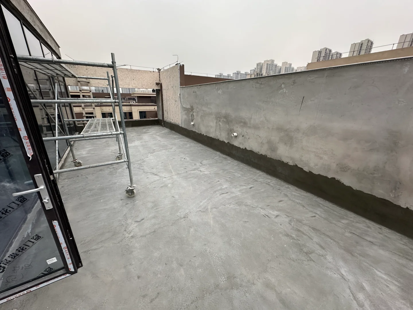 我家屋顶露台拒绝用卷材，卫生间拒绝丙纶布