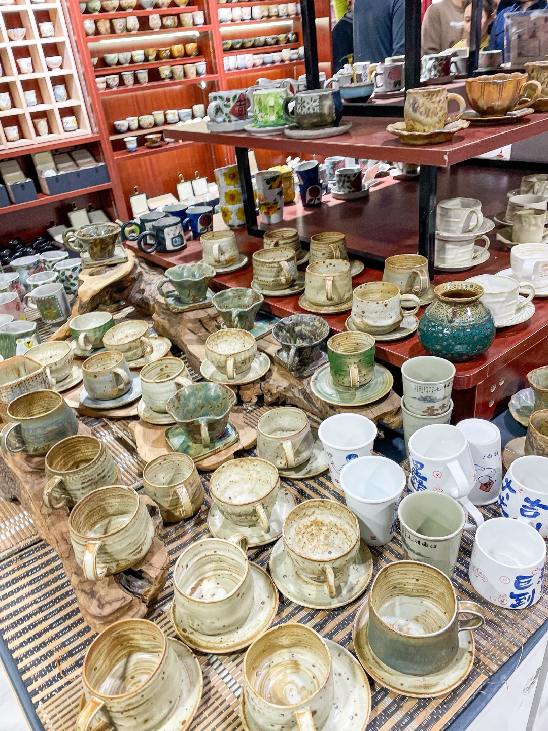 被这里的珠子美晕了?淄博陶瓷琉璃大观园