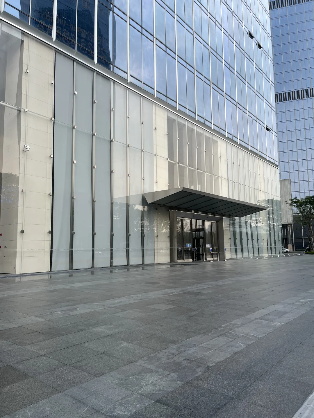 玻璃幕墙超白高透（无LOW-E）的“执念”