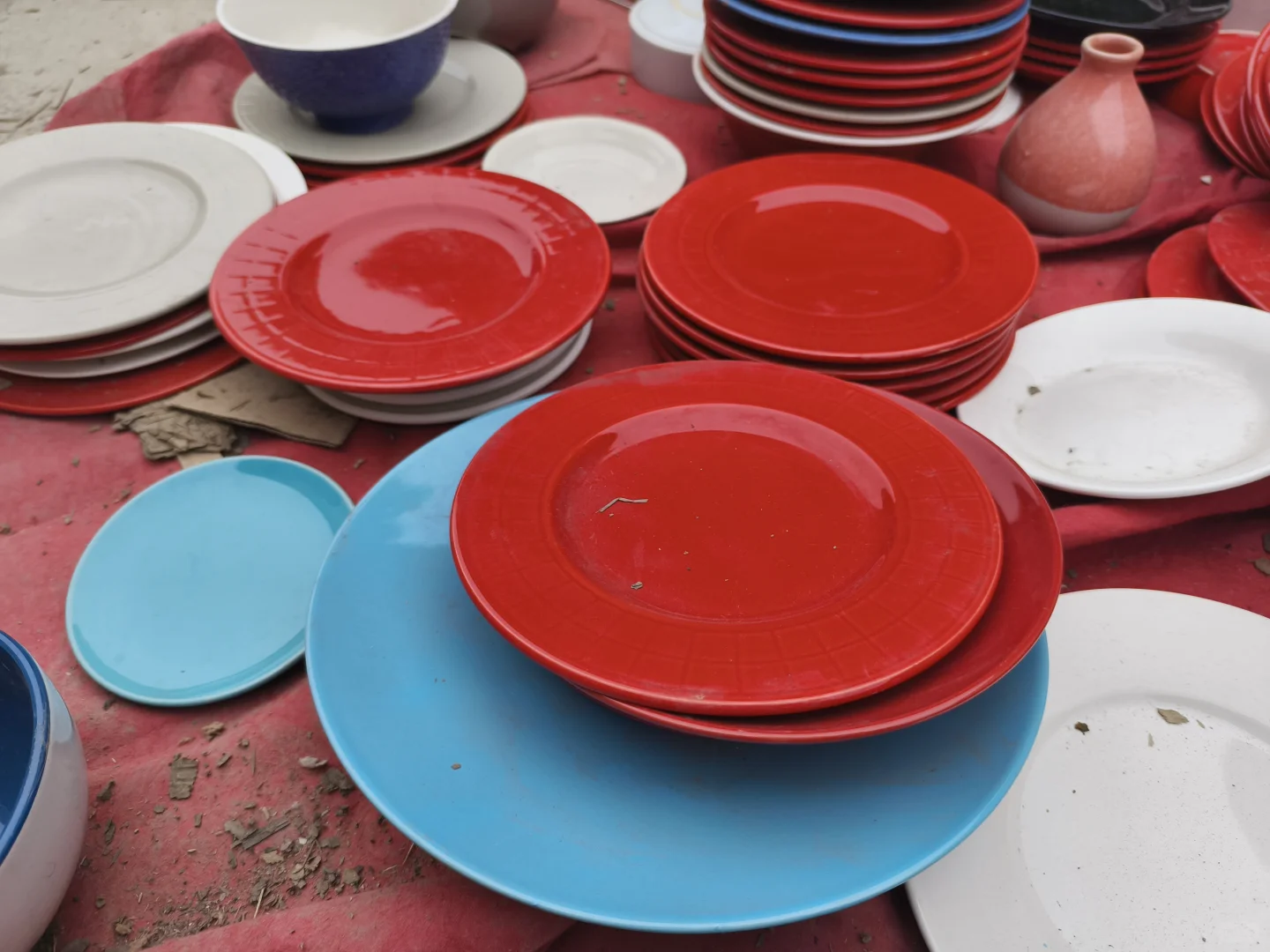 博山惊现陶瓷玻璃捡漏王!1元起抢疯