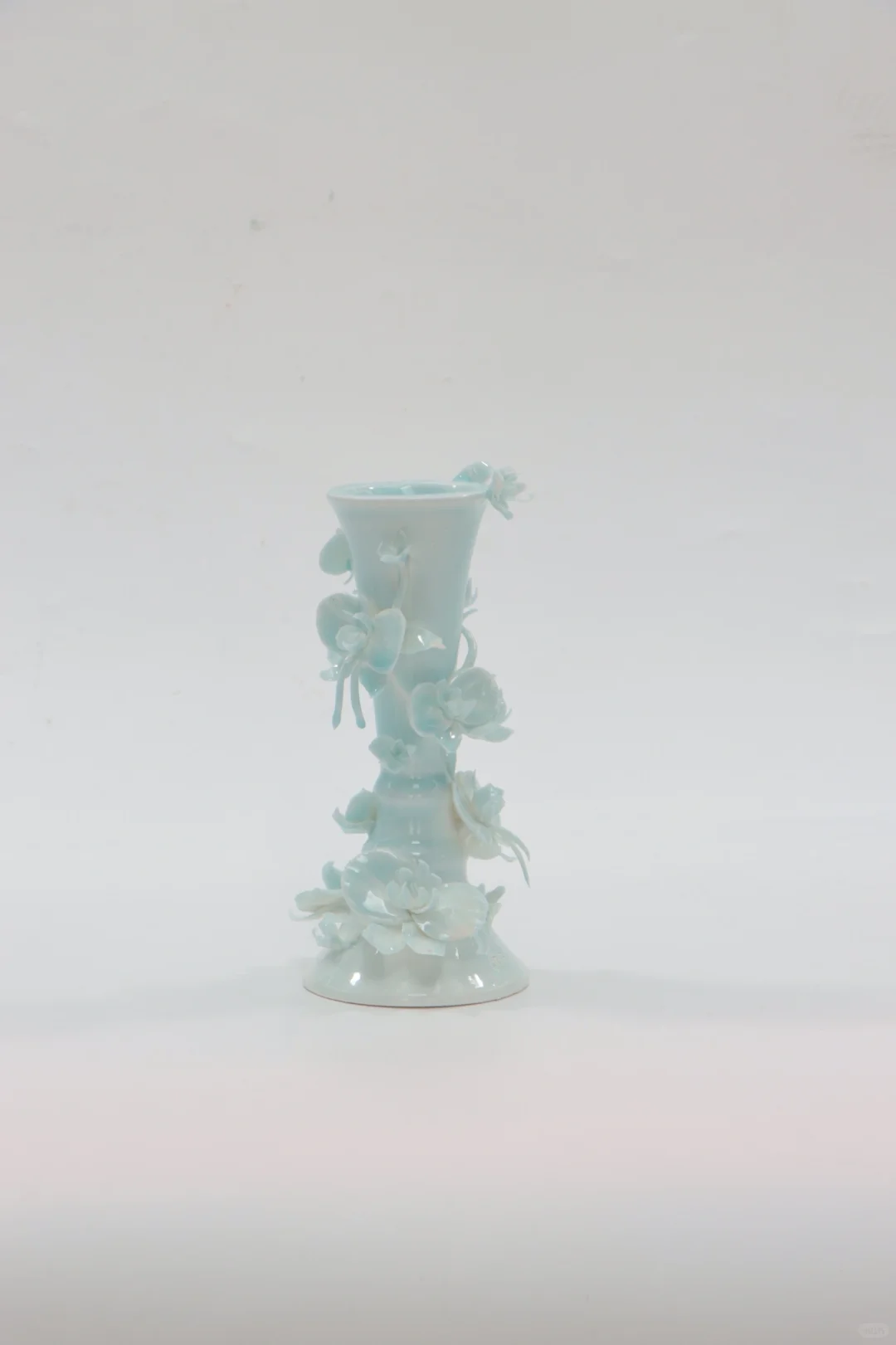 背后必高人指点