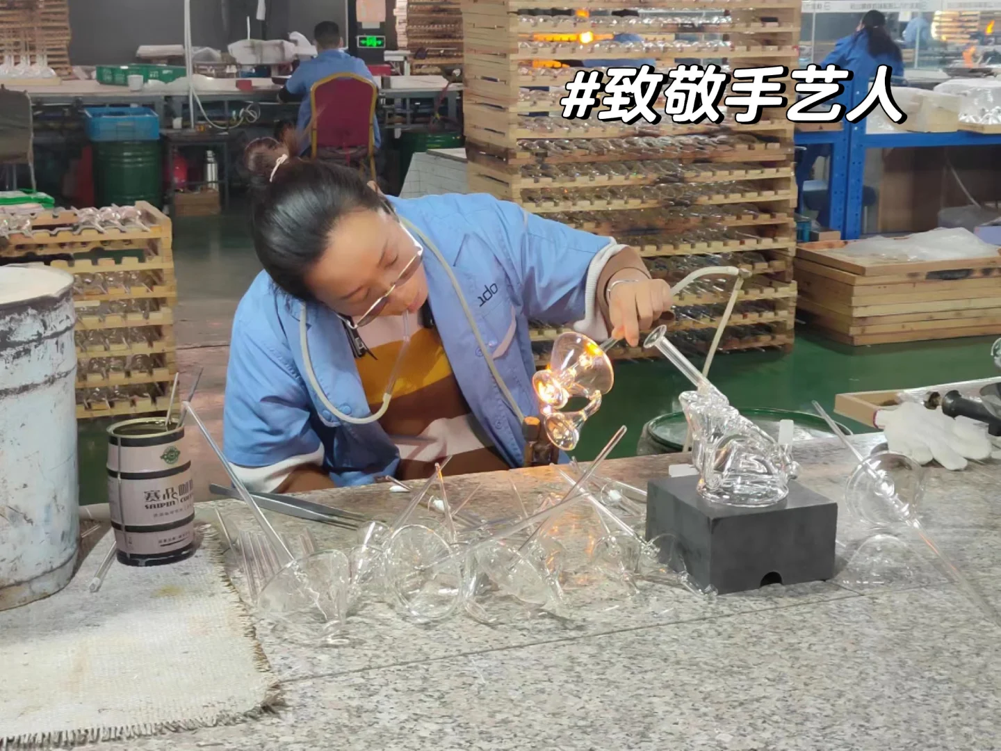 大开眼界!走进玻璃工厂,玻璃的制作工艺