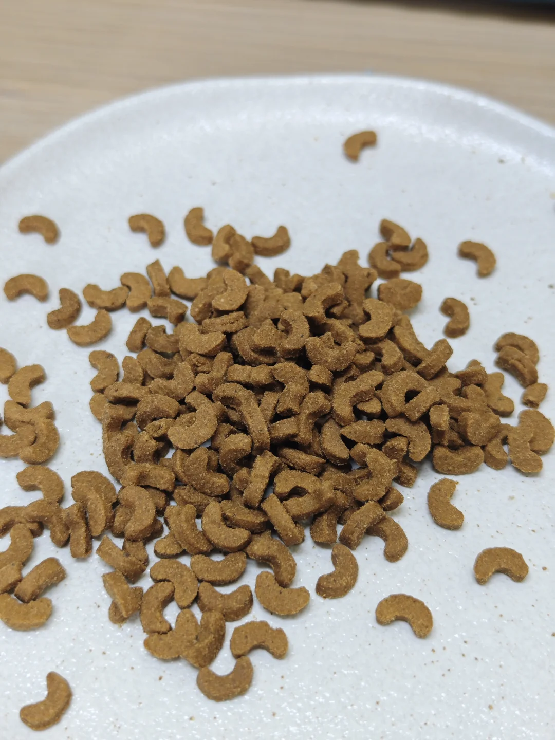 这烘焙猫粮的细糠我是品了又品