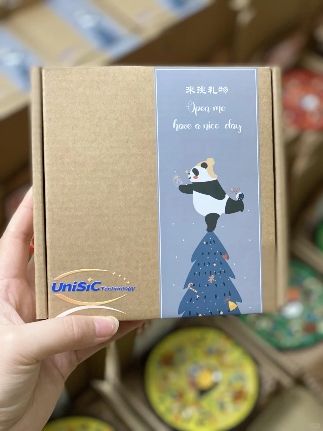 广交会展位摆这些引来一波又一波老外围观