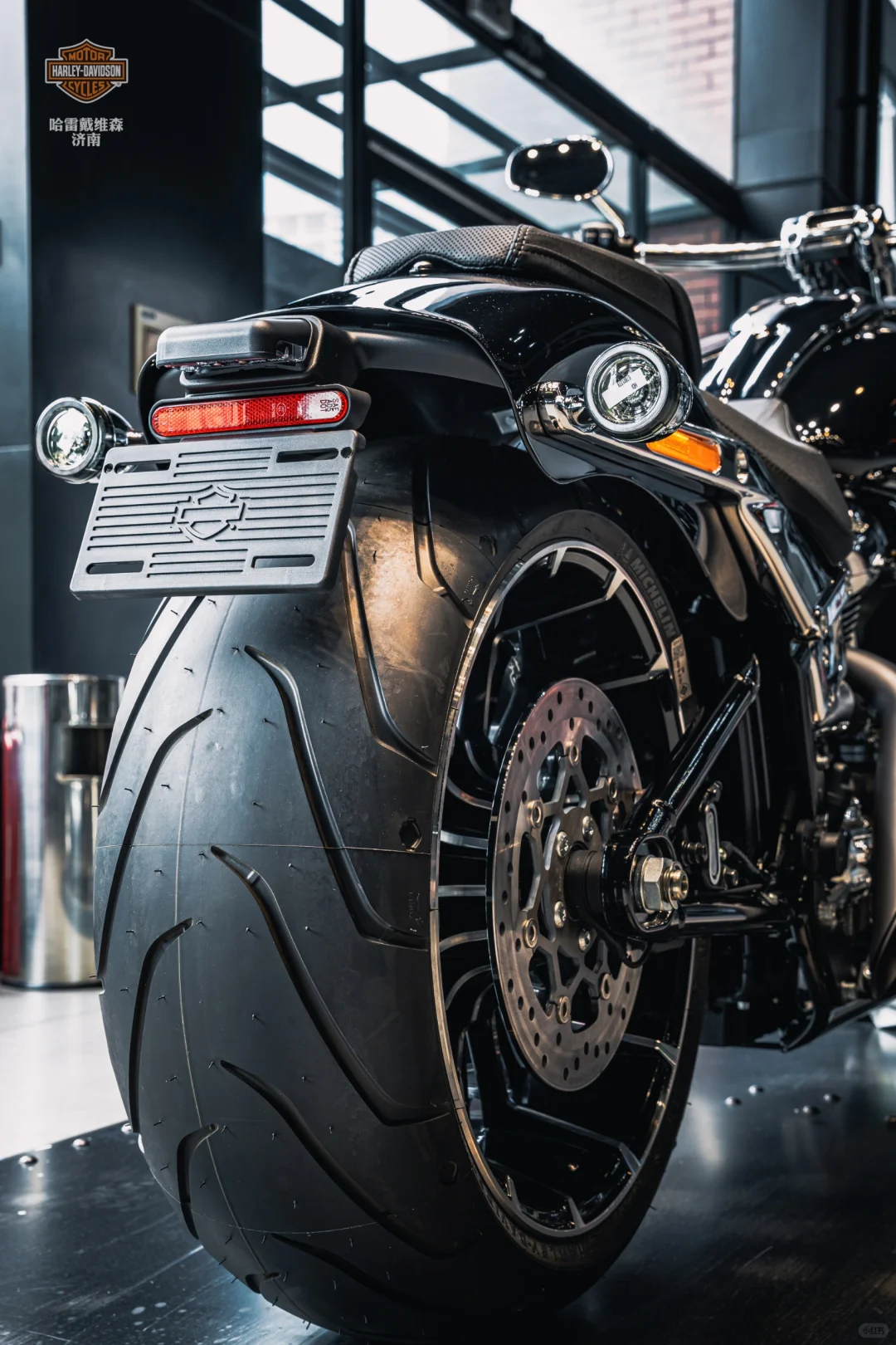 骑上哈雷突破者,世界都是你的?️