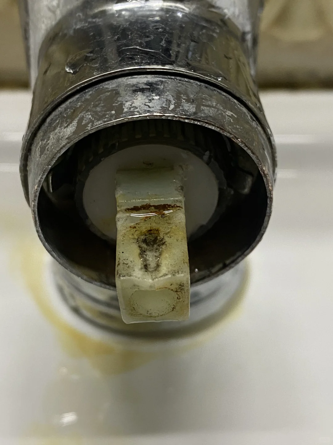 我不仅学会了换阀芯还学会了换水龙头