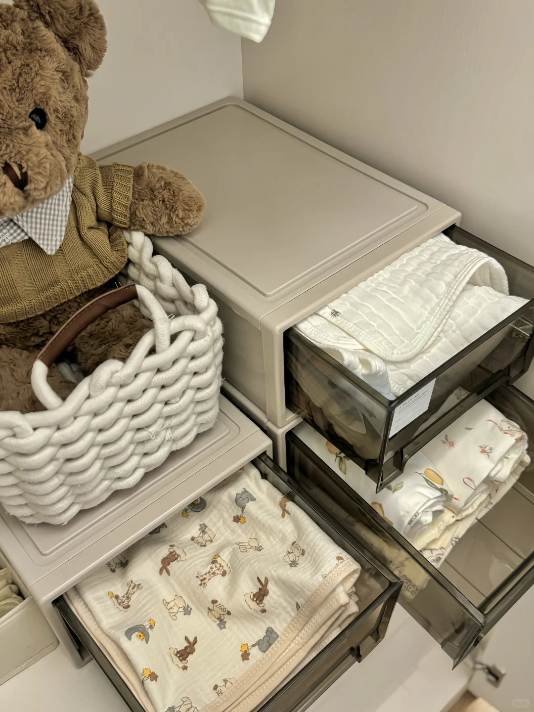 低成本打造宝宝衣柜?(附?)快来抄作业