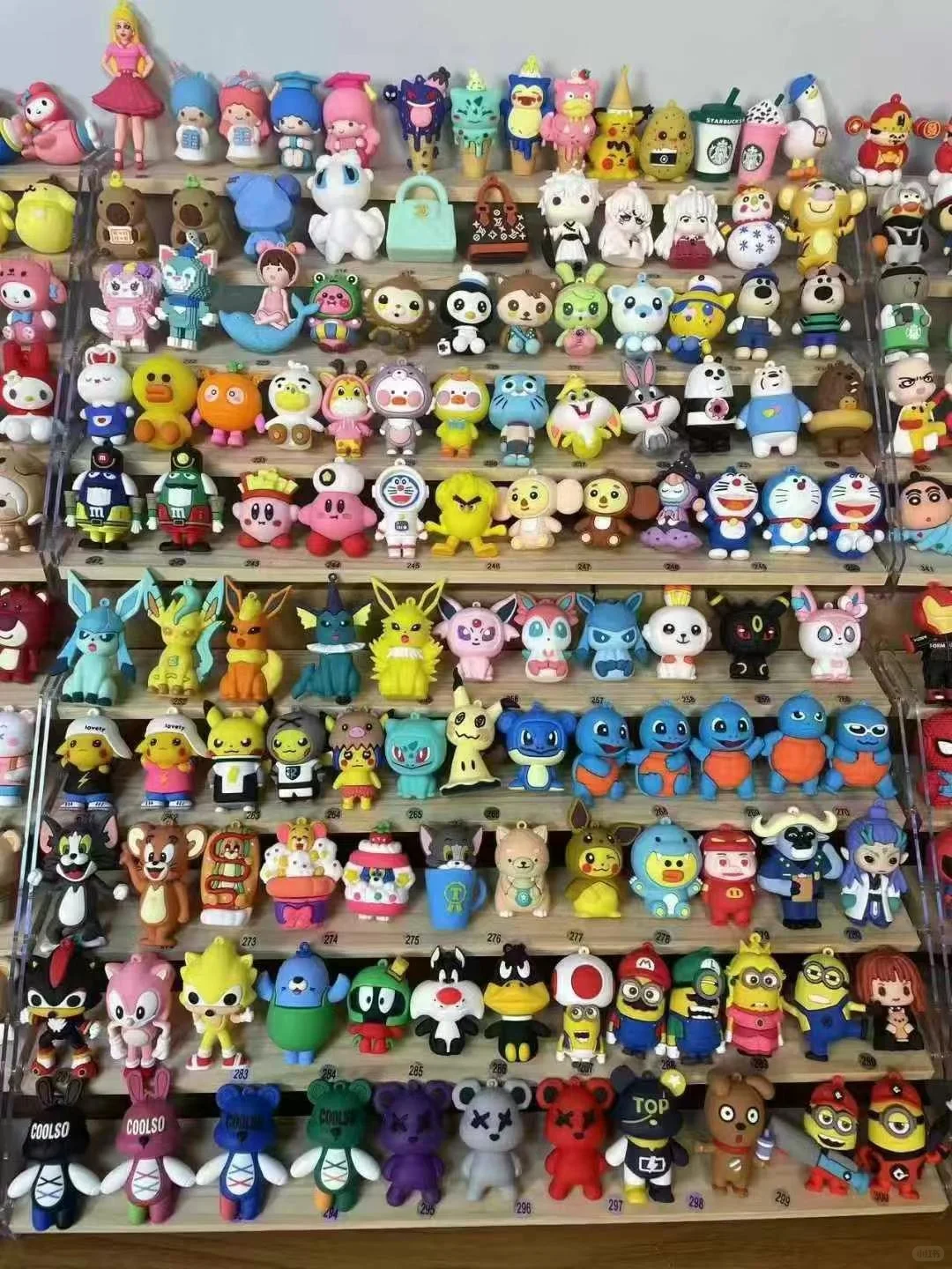 夜市爆款潮流小公仔，地摊神器！！！