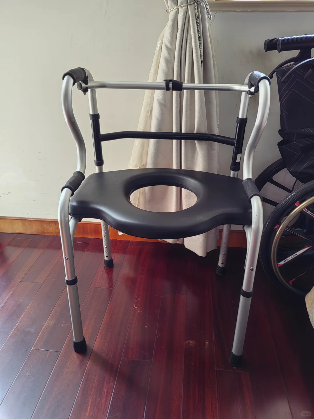 分享一下我居家康复的一些器械和小物件