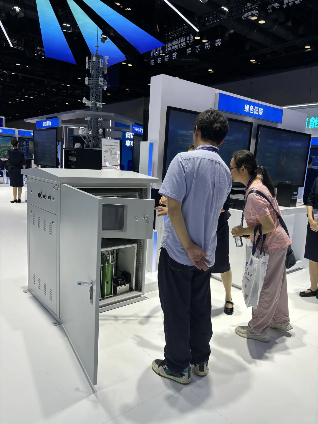 固态合金储氢氢能电源