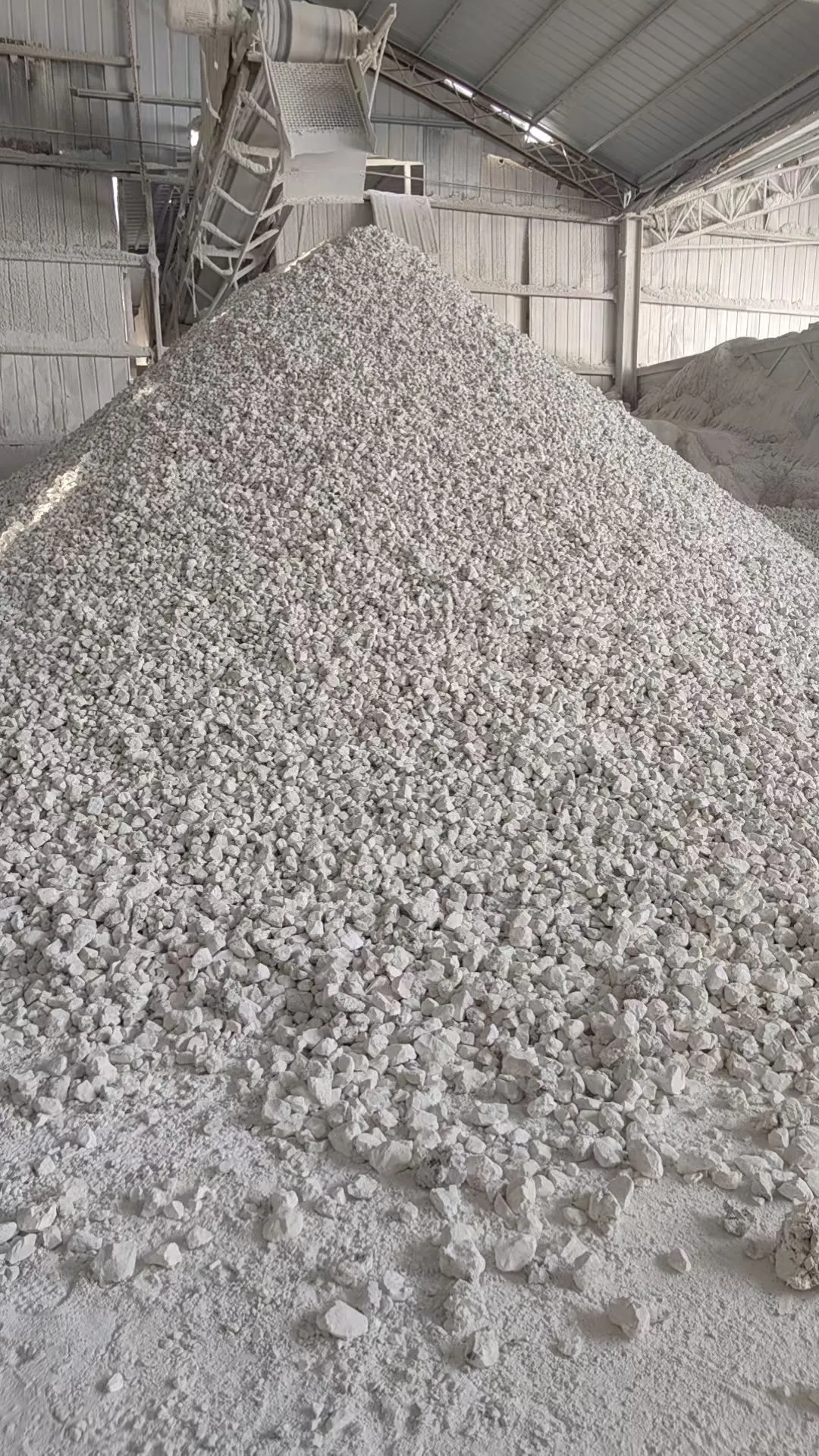 西安沙石水泥白灰专业配送，厂家直销