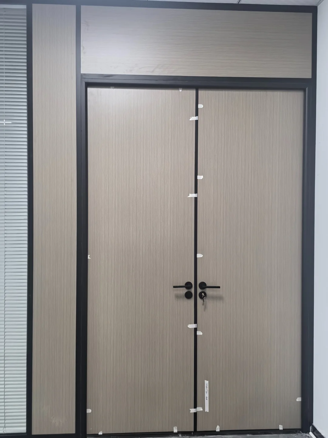 玻璃隔断厂价直出！单玻180/平~双玻200/平