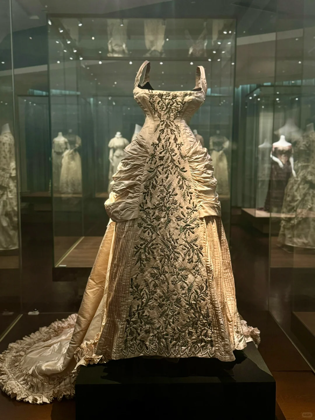 四百年的西方时装