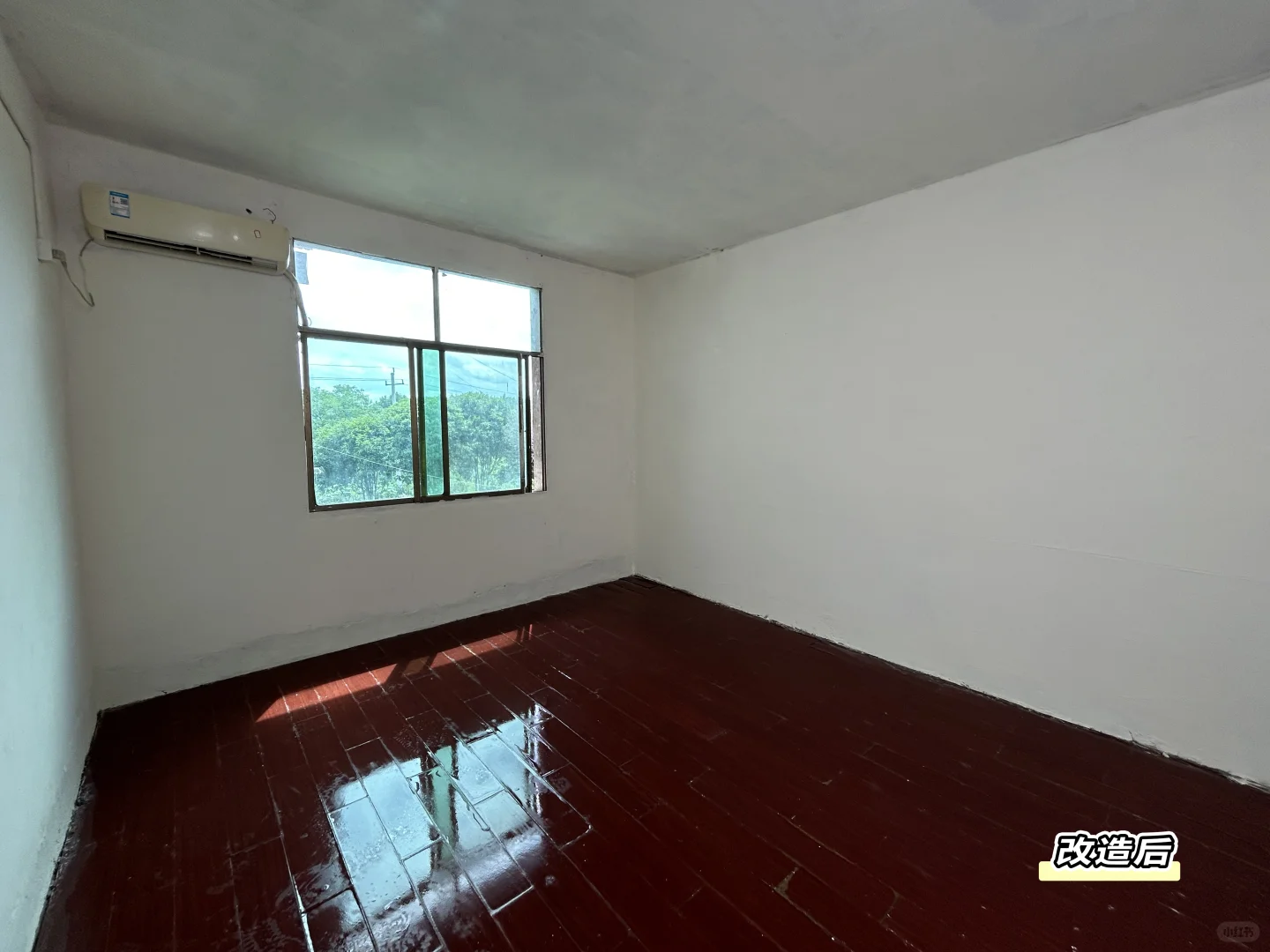 花1天把老家墙翻新，花费不大，但比较废人