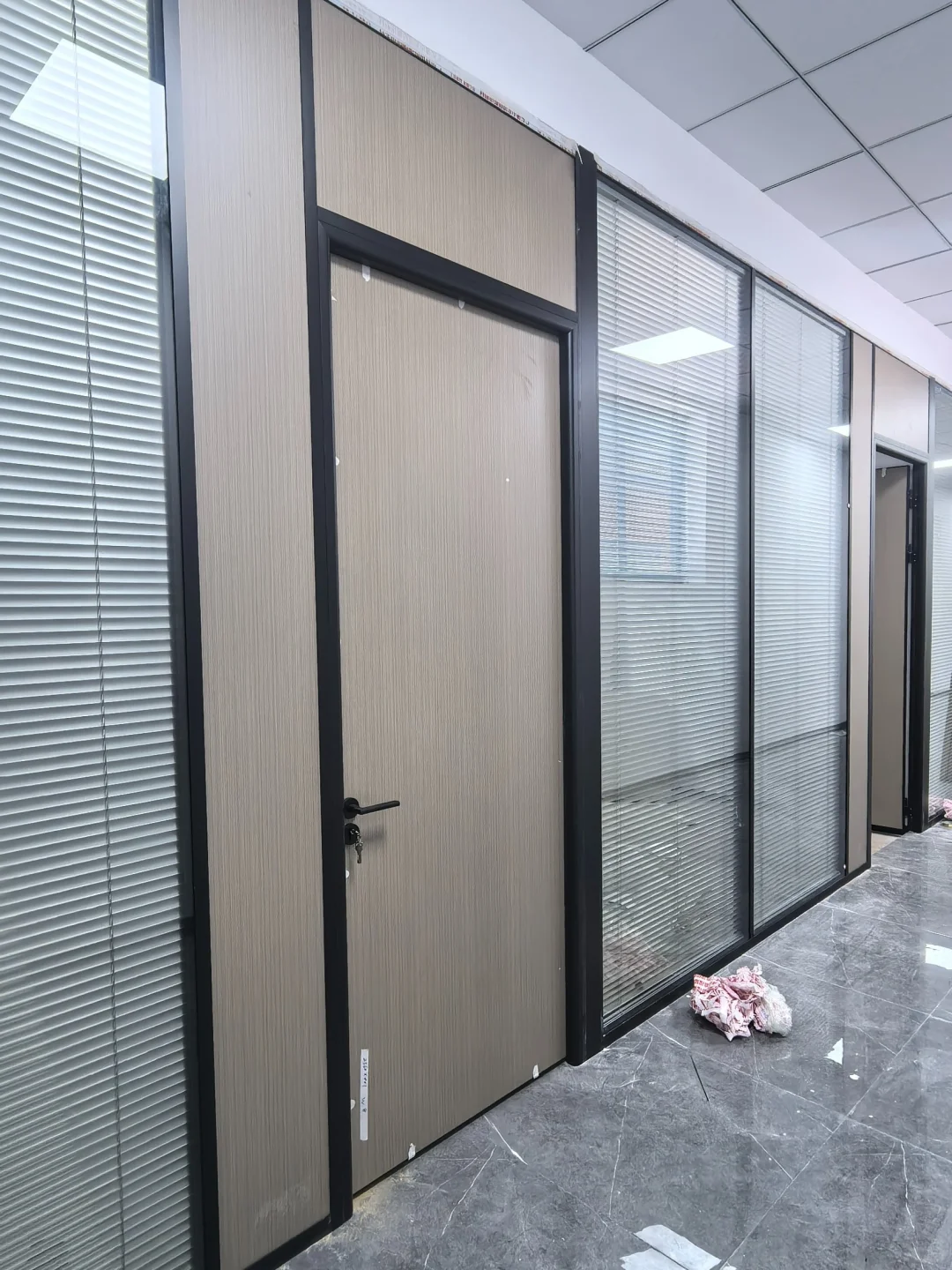 玻璃隔断厂价直出！单玻180/平~双玻200/平