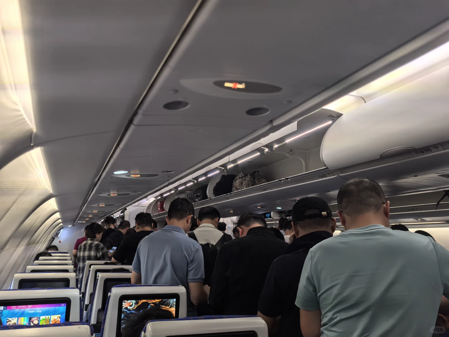 满客的宽体机好似大型运奴现场