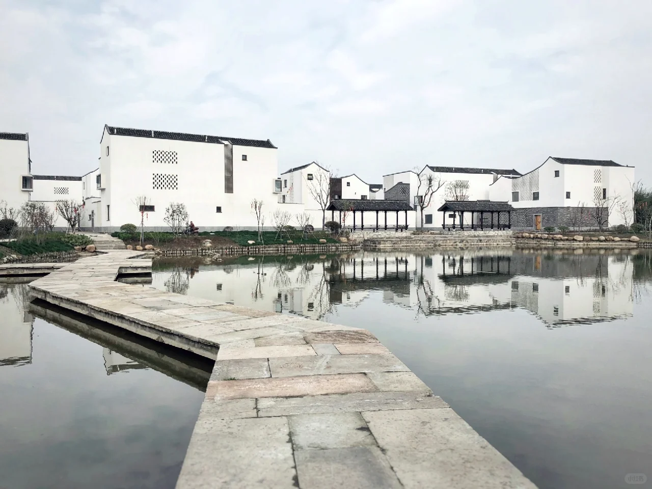 gad把吴冠中的画改造成最美回迁房:东梓关村