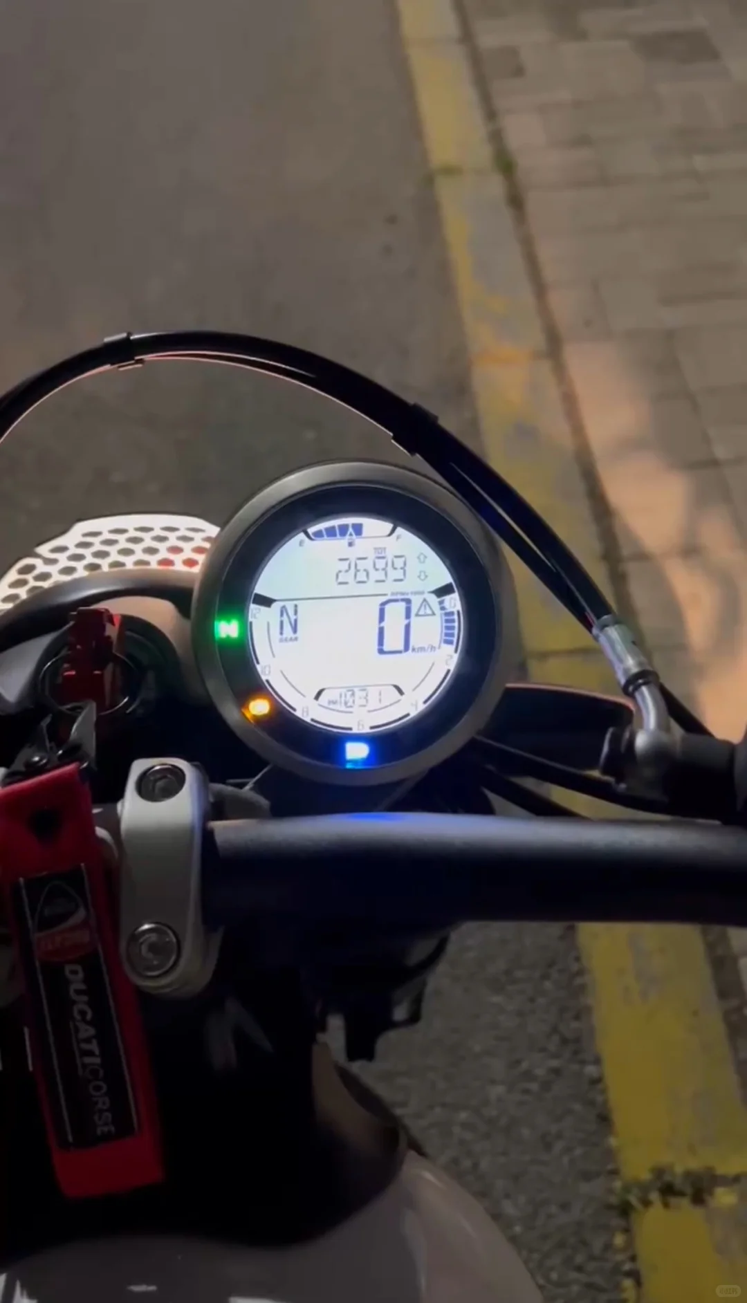 杜卡迪自由800更换19寸前轮abs报错问题解析