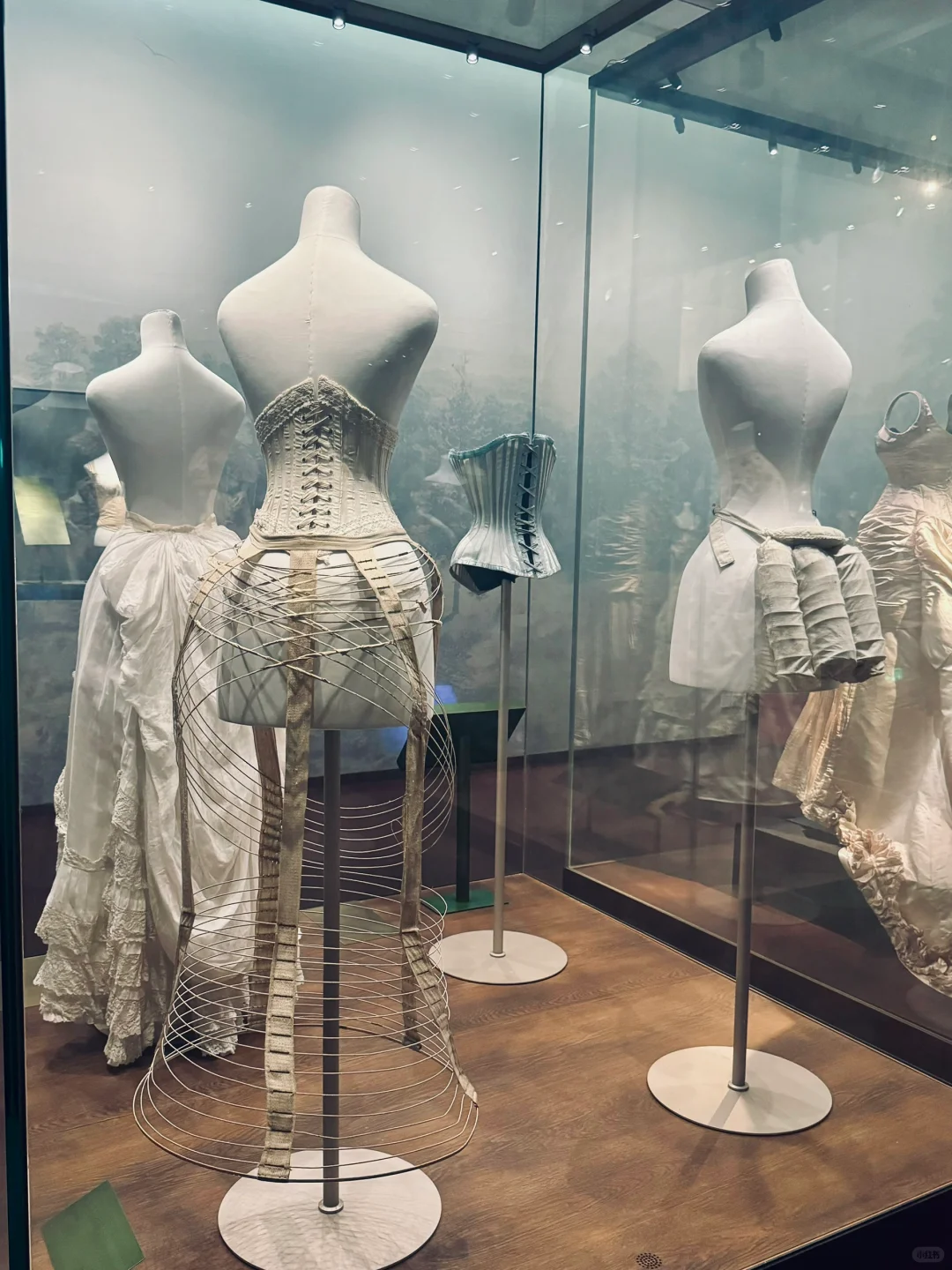 四百年的西方时装