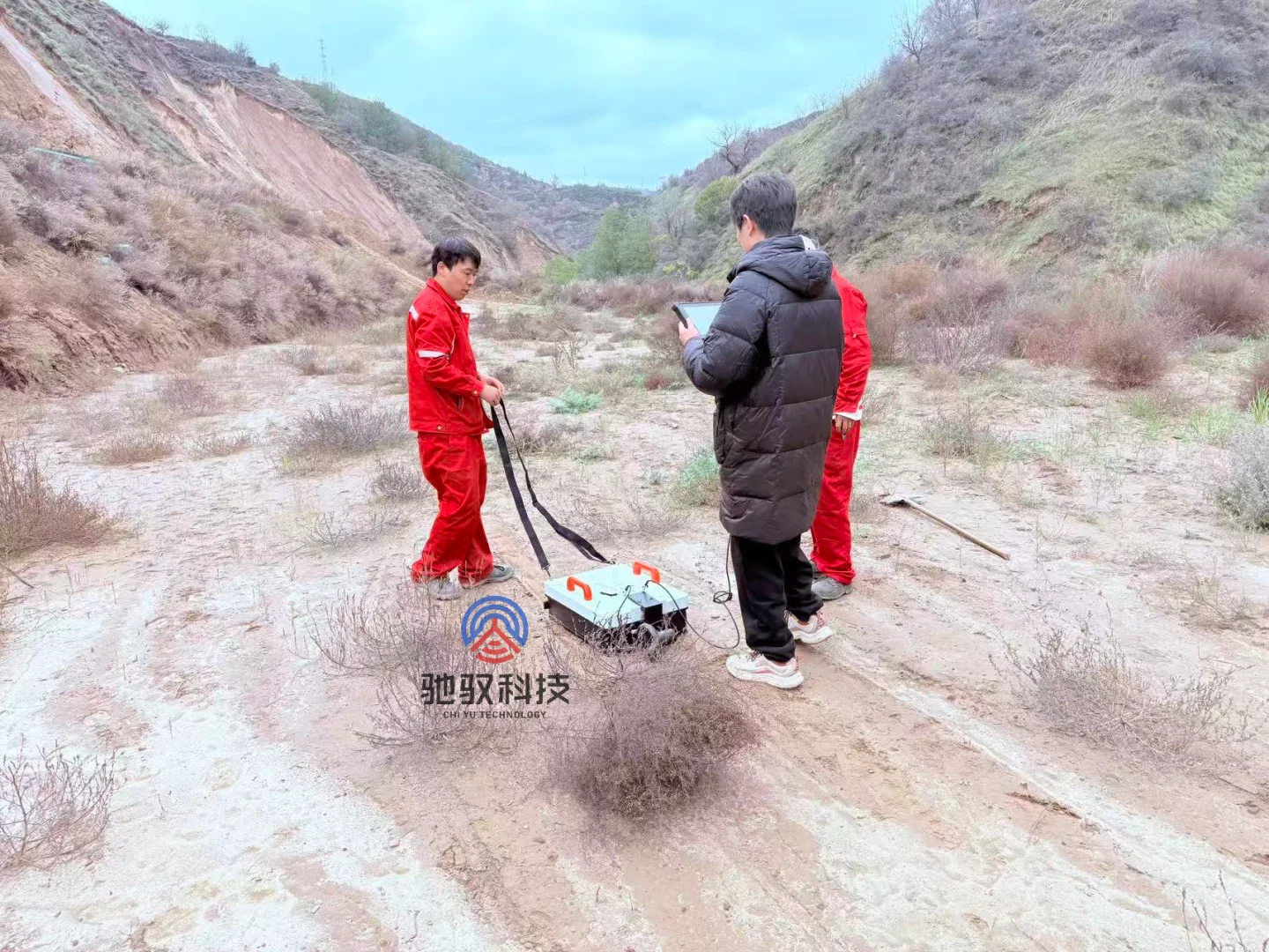 【驰驭科技】探地雷达输油管探测实例