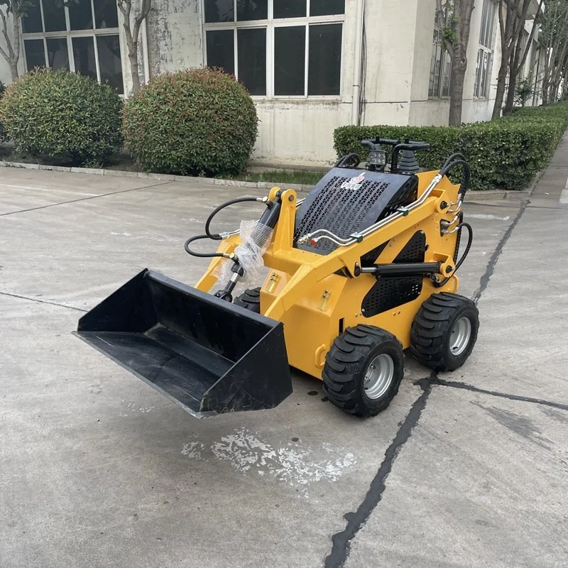 迷你轮式滑移装载机