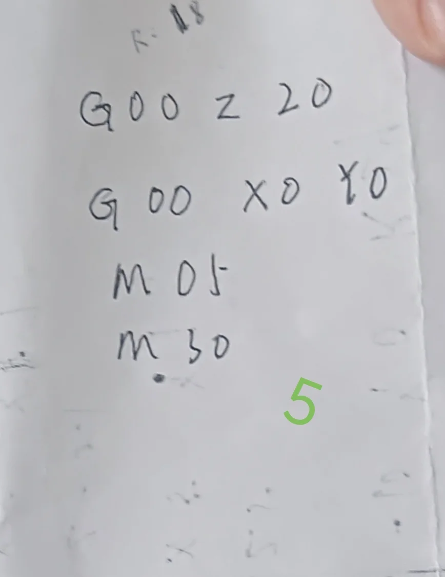 实训手搓了一个小雪人?