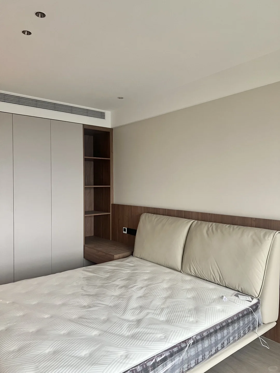 邓恩涂料｜师傅说蛋壳光施工手拿把掐