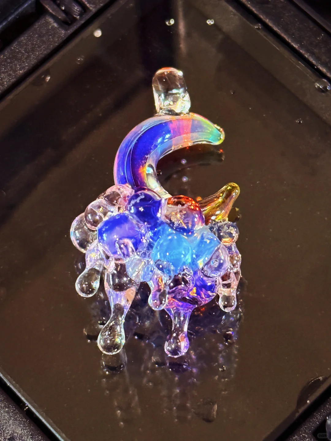 ?沉溺✨虹彩云月