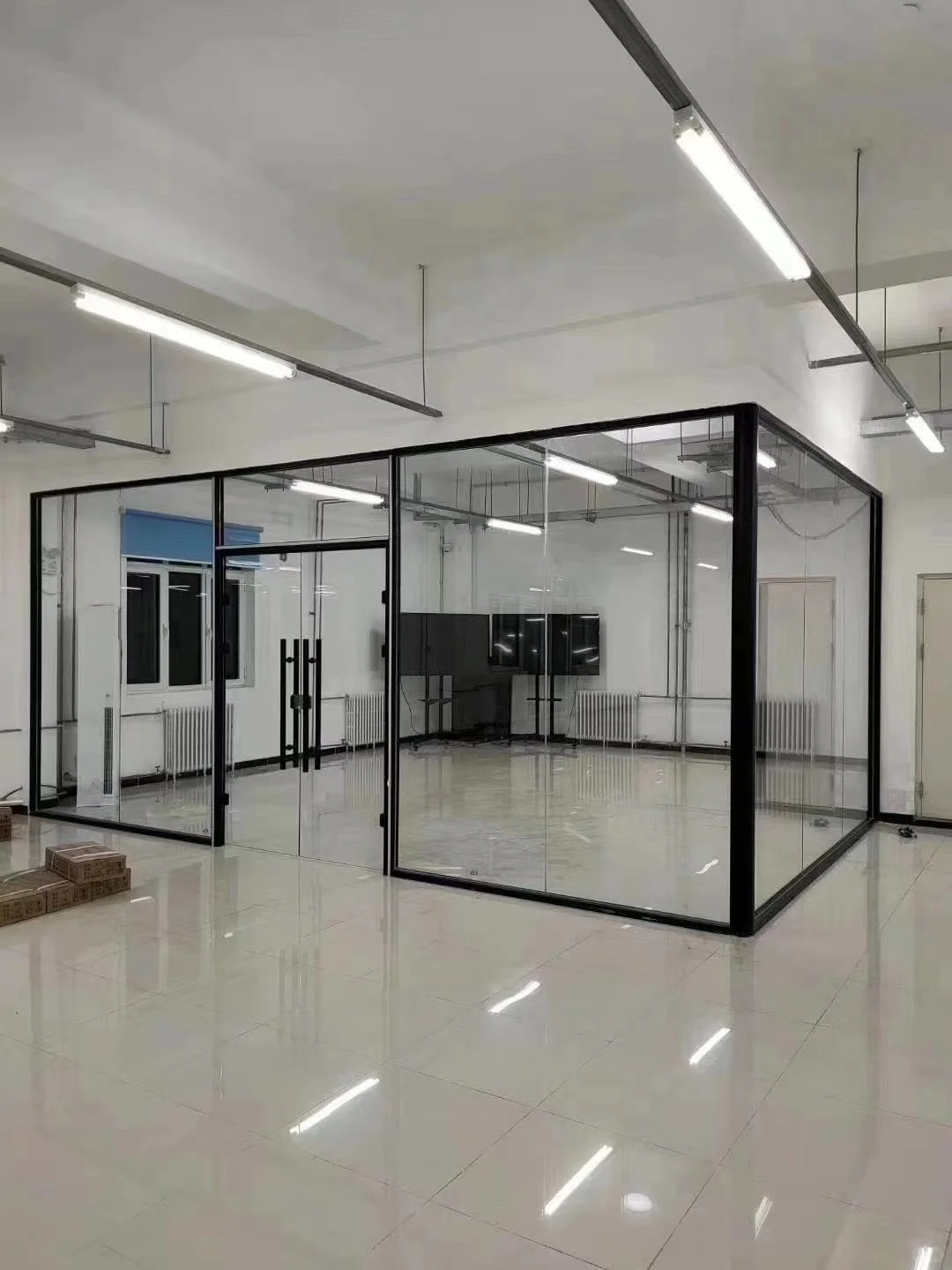 四川成都厂家直销办公室玻璃隔断墙