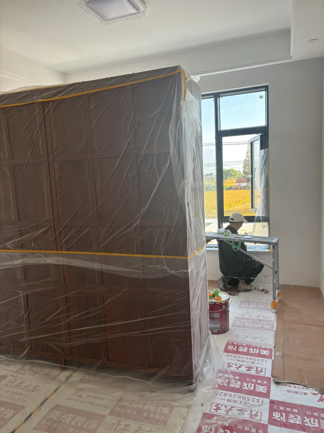 施工前全方位保护，细节见真章，维朵进口涂料