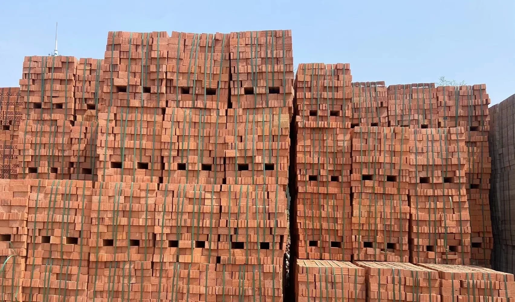 无锡水泥黄沙红砖多孔砖等材料专送