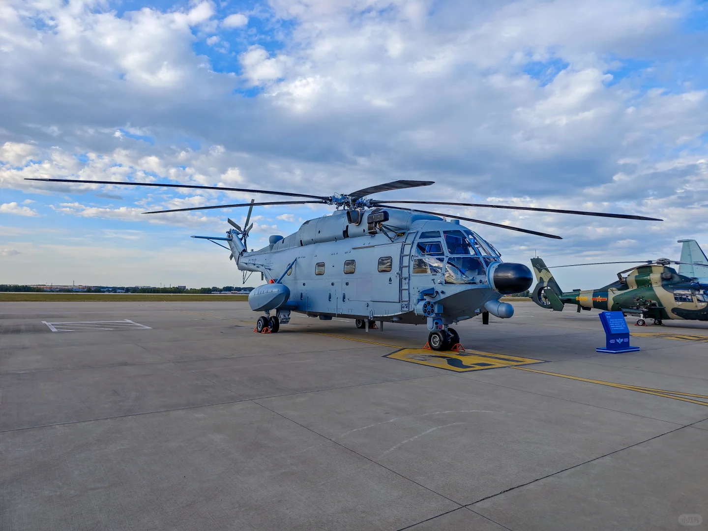 直-8KA空军型运输直升机