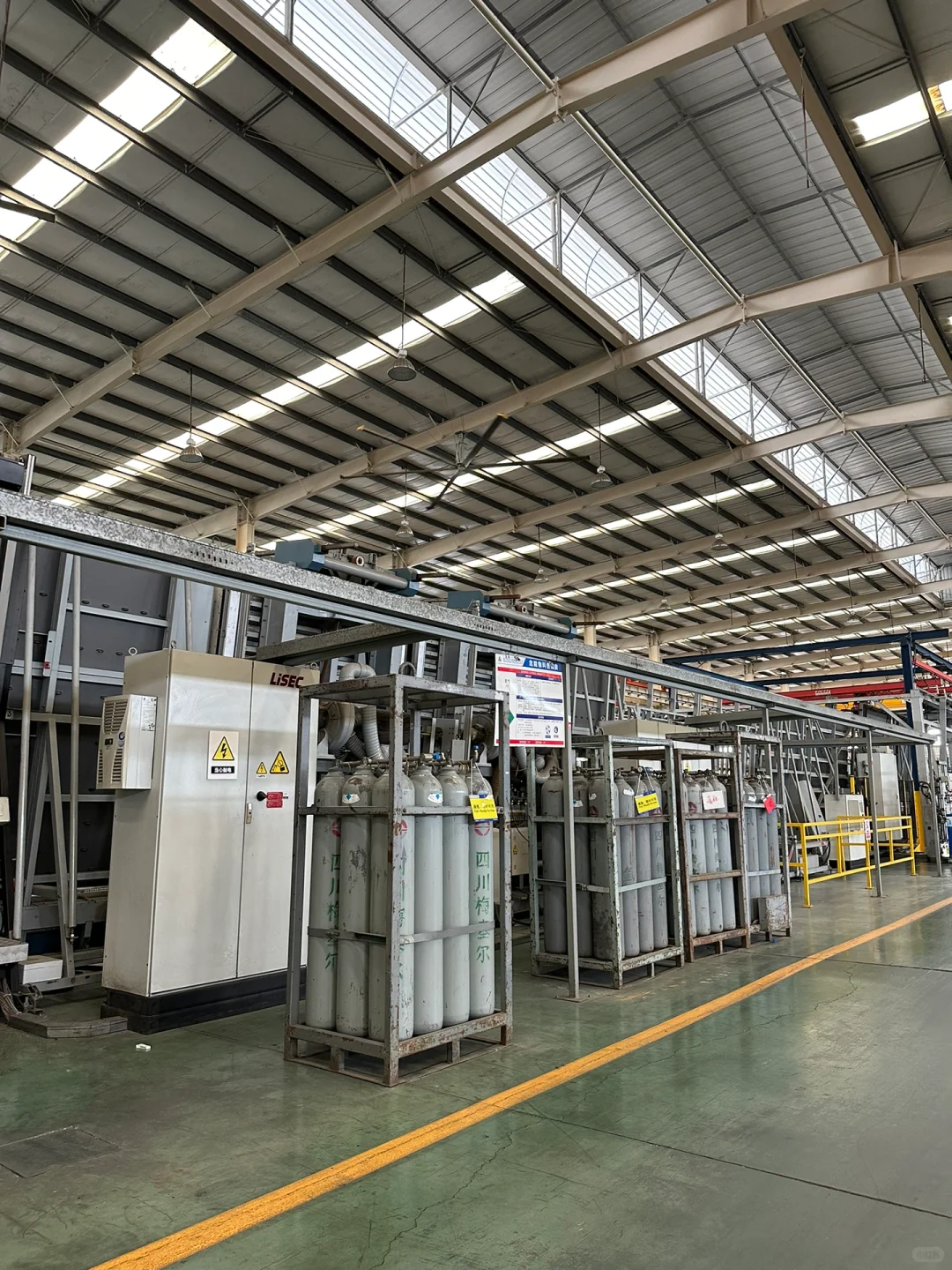 刚去了趟玻璃厂，有啥不懂的尽管问?