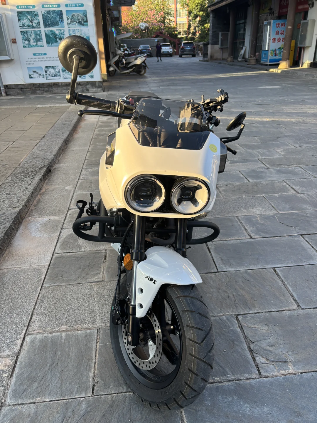 出Xo狒狒 准新车 赛车手 顶配abs 一手户