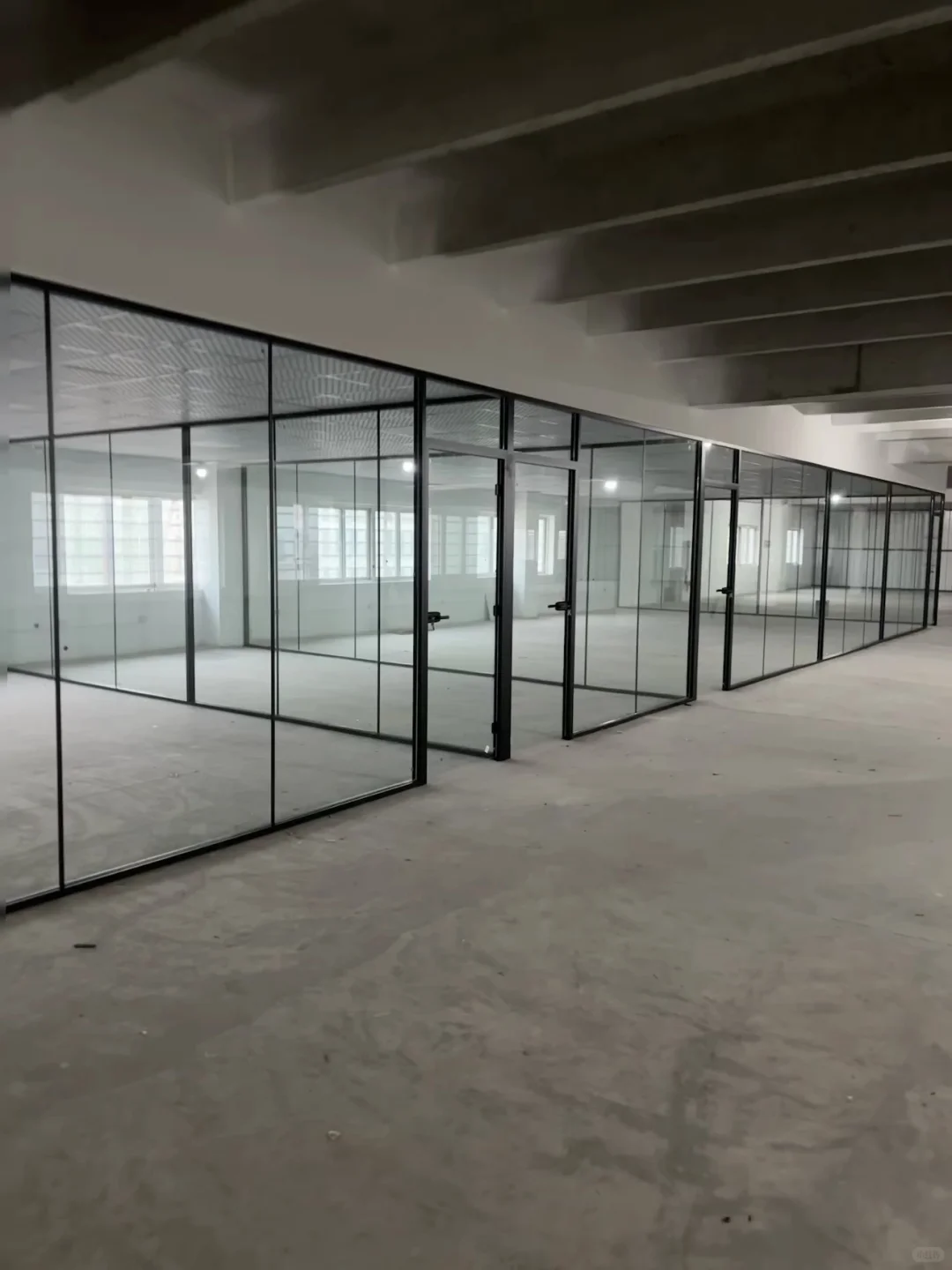 青岛透明玻璃隔断168一平方起