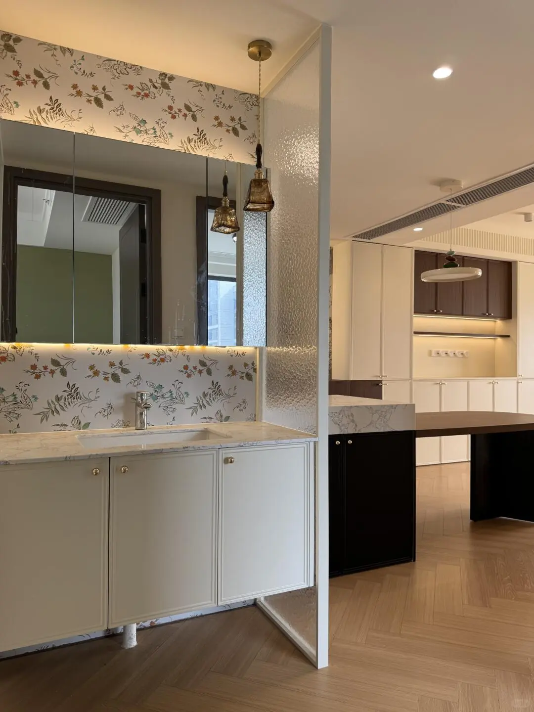 家人们谁懂啊！全屋定制的家美到犯规