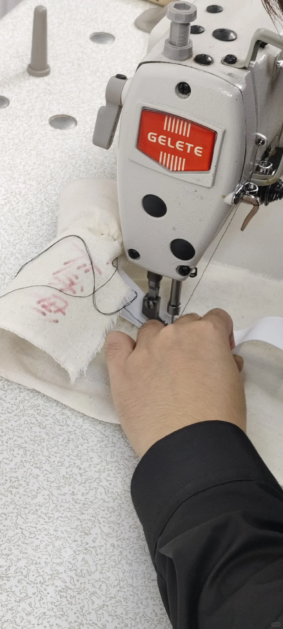 缝纫教程|伸拉式褶皱技法,让布料秒变立体