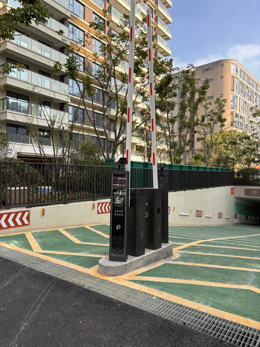 ?【弱电智能化专业,未来就业的“香饽饽”?】?