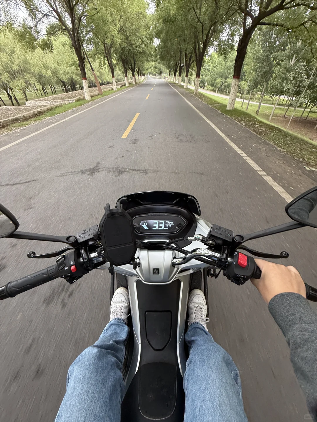 豪爵Uhr150——务实150cc踏板标杆之作