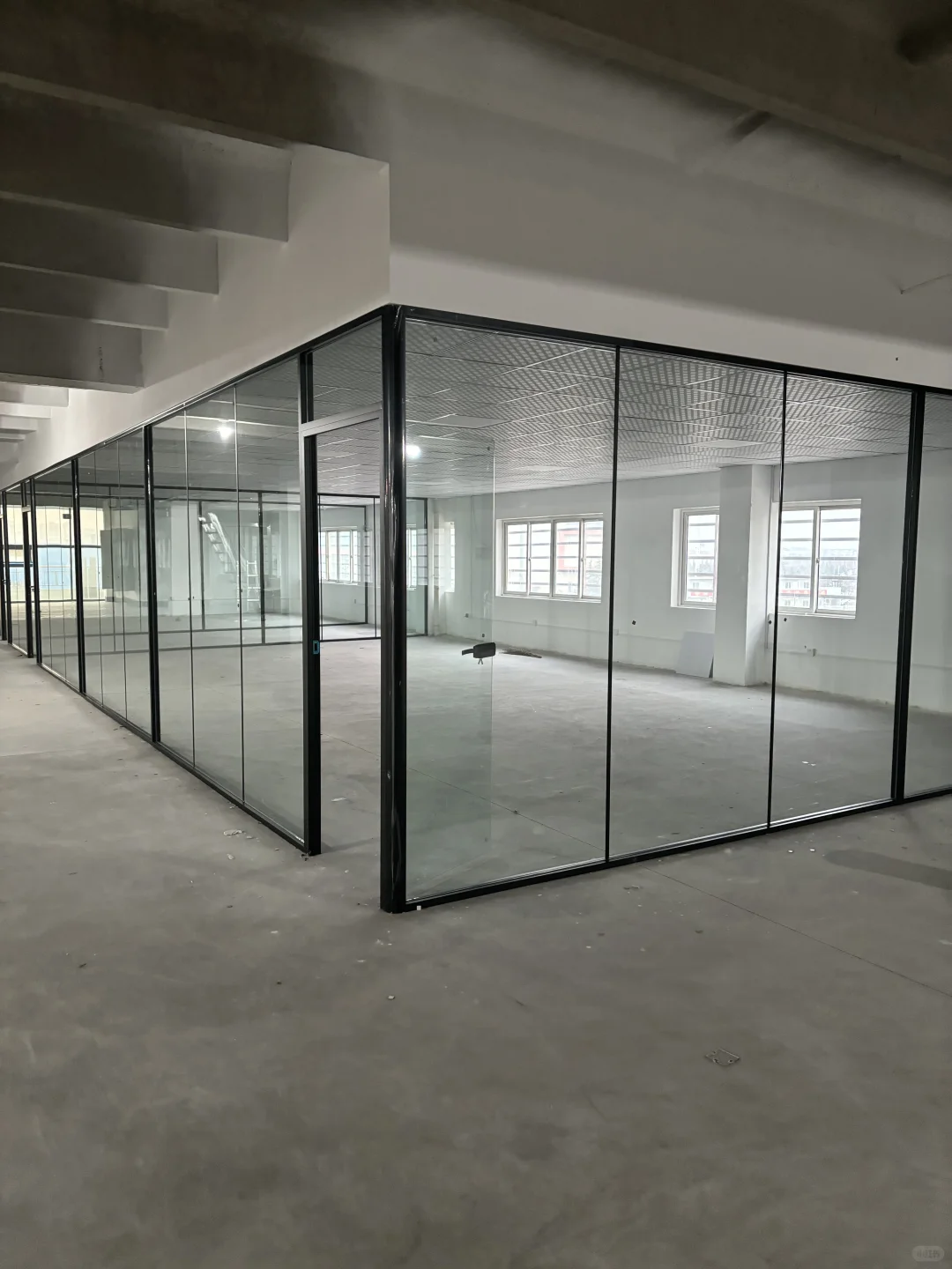 青岛透明玻璃隔断168一平方起