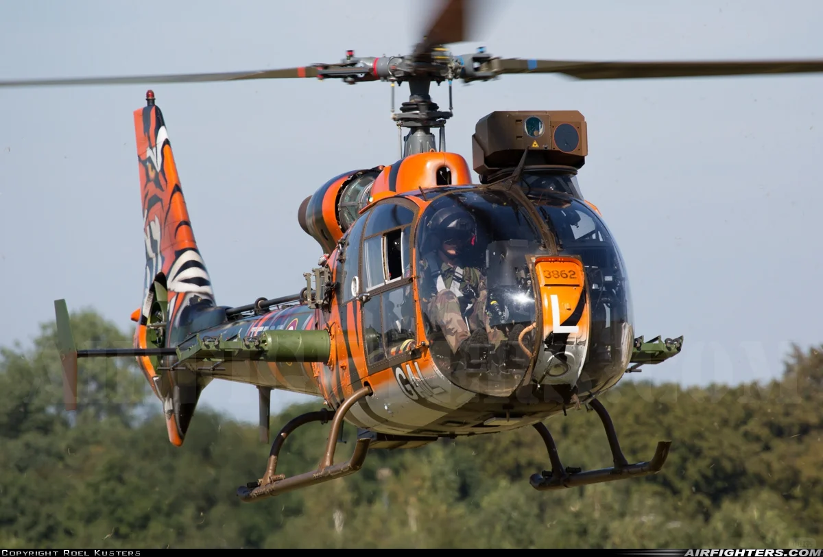 空中多面手SA-342“小羚羊”