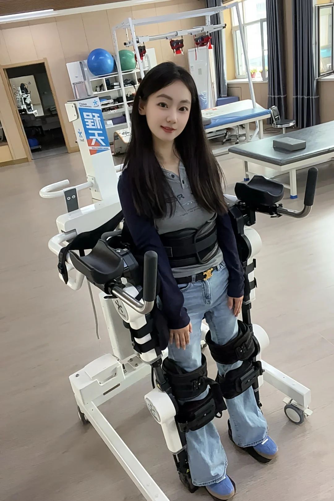 都说看着状态特别好 为什么要坐轮椅？