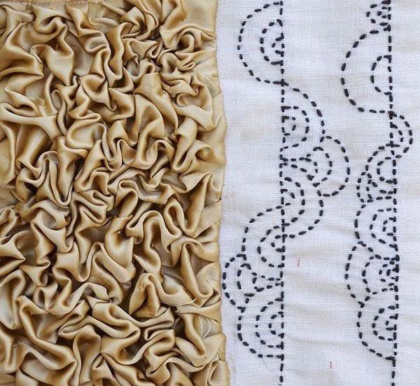 扒拉几个手工缝制褶皱的图纸